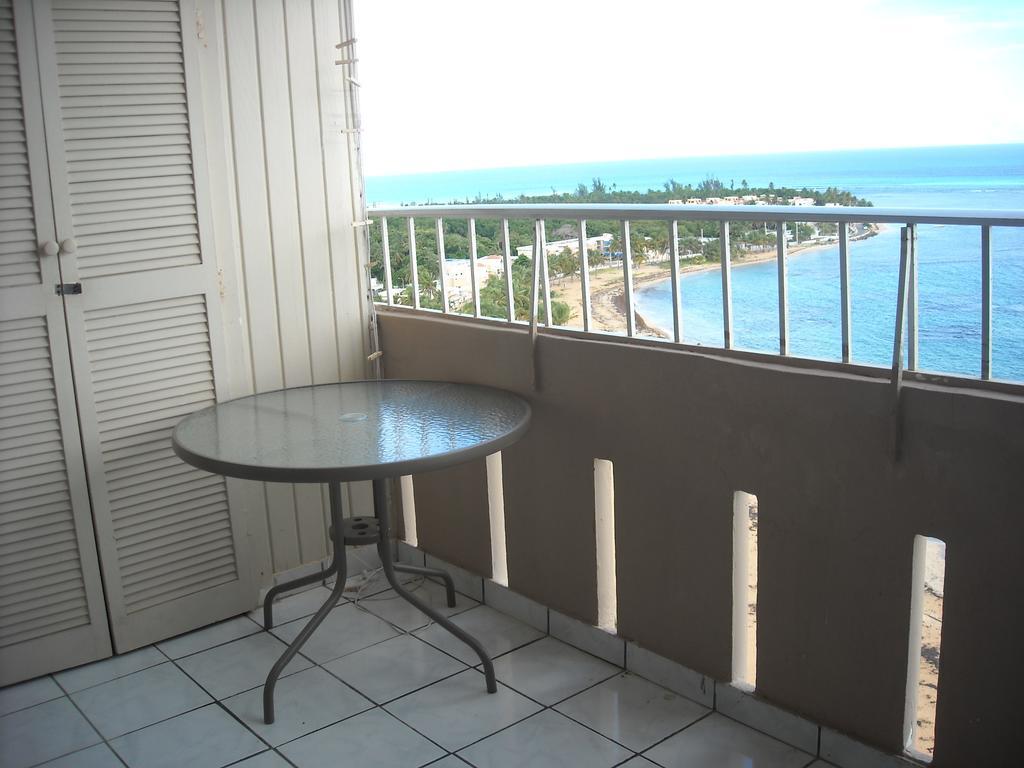 Ocean Front Apartment Luquillo Exterior foto